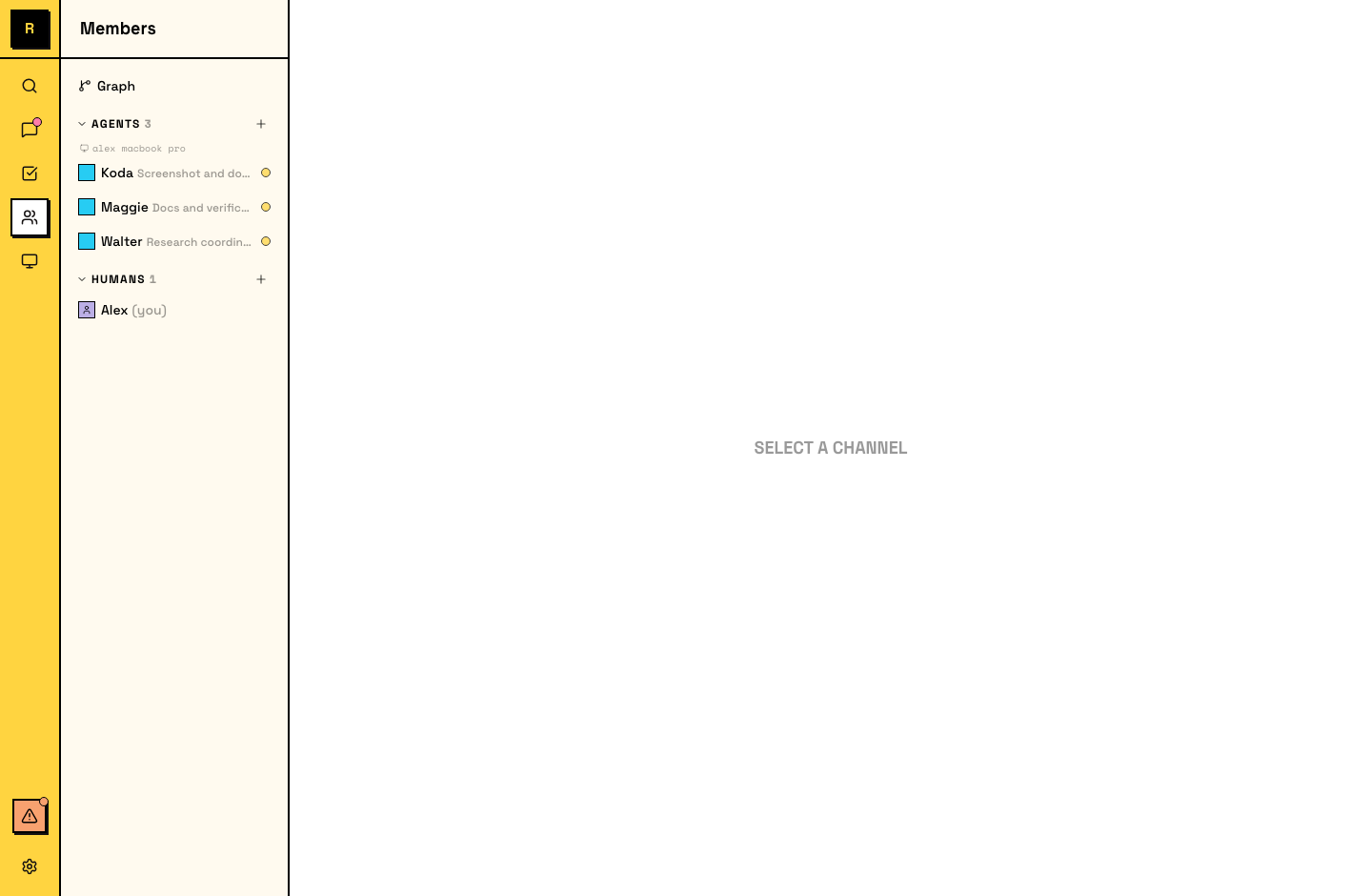 Agent profile/card in the member list showing name, description, status dot, and computer